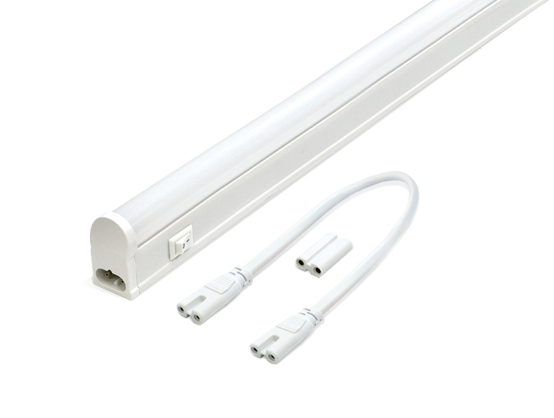 Светильник светодиодный IN HOME СПБ-Т5 10Вт 4000К 160-260В 900лм IP40 900мм с выключателем и вилкой